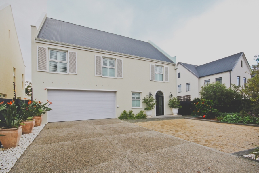 3 Bedroom Property for Sale in Paardevlei Western Cape